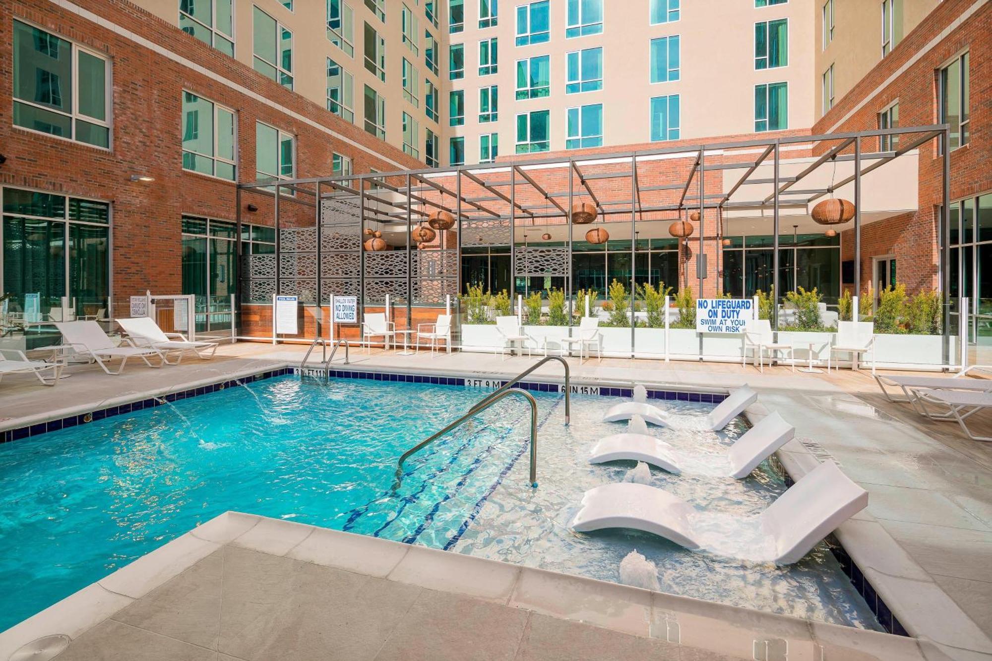 Springhill Suites By Marriott Greenville Downtown Exteriör bild