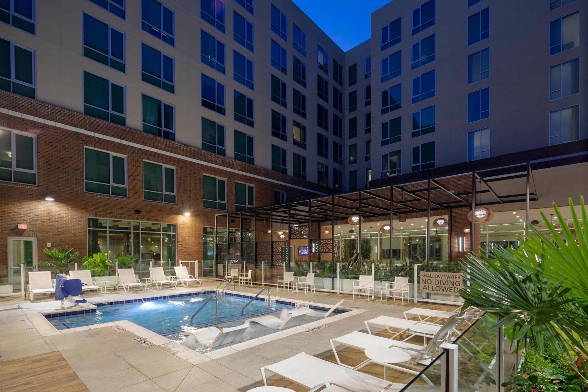 Springhill Suites By Marriott Greenville Downtown Exteriör bild