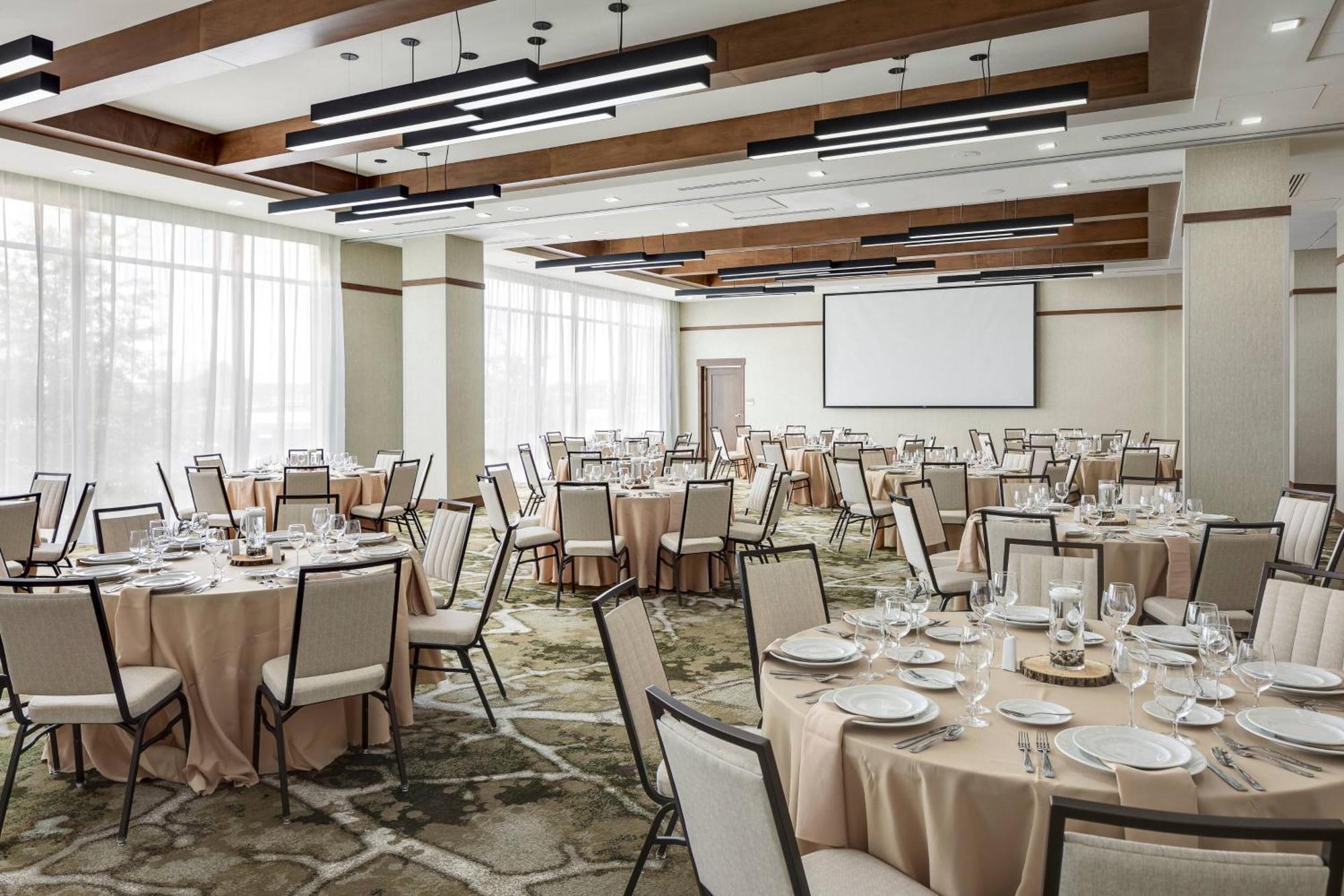 Springhill Suites By Marriott Greenville Downtown Exteriör bild