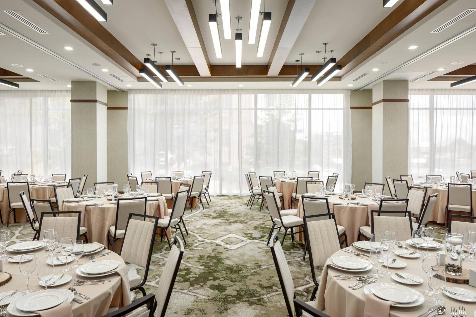 Springhill Suites By Marriott Greenville Downtown Exteriör bild